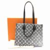 LOUIS VUITTON モノグラムデニム モノグラム M46448 オンザゴー ブラックデニムハンドバッグ